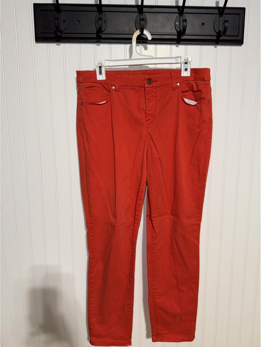 Chico's So Slimming Girlfriend Ankle Pants Red Size 6